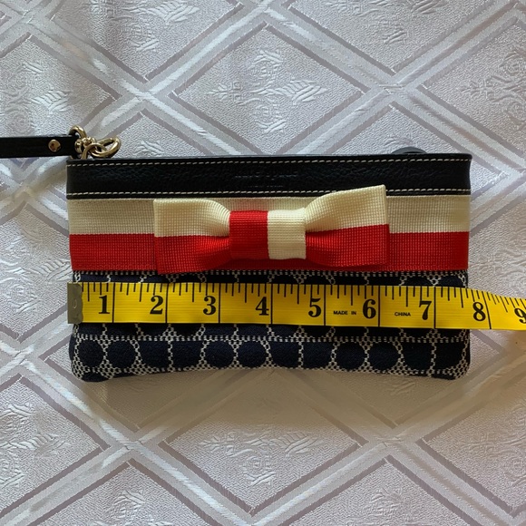 Kate Spade Chrissy Classy Noel Wristlet - Picture 5 of 7